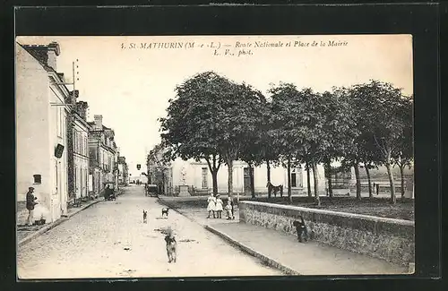 AK St-Mathurin, Route Nationale et Place de la Mairie