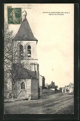 AK Doué-la-Fontaine, Eglise de Douees