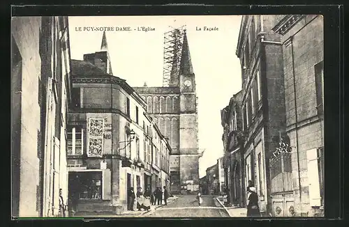AK Le Puy-Notre Dame, L`Èglise - La Facade