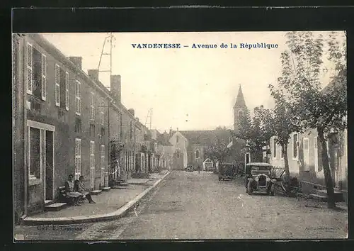 AK Vandenesse, Avenue de la République