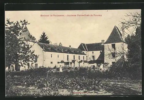 AK Poussery, Ancienne Ferme-Ecole