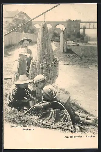 AK Fischer mit Netzen am Rheinufer, Fischerei