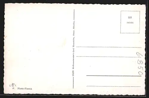 AK Leinefelde, Ortsansicht, Strassenpartie, Krieger-Ehrenmal, Wanderer mit Eichsfelder Sang