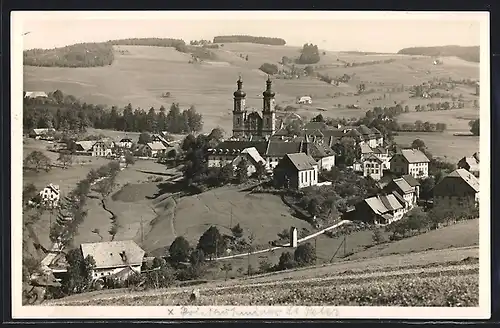 AK St. Peter im Schwarzwald, Generalansicht mit der Kirche darüber