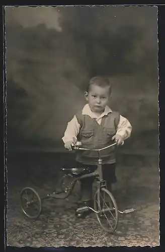 AK Kleinkind mit Dreirad