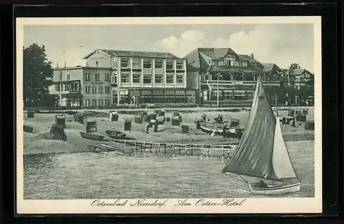 AK Niendorf, Ostsee-Hotel, Strandkörbe, Segelboot