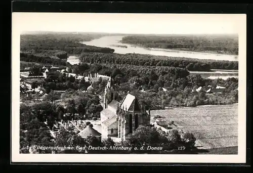 AK Bad Deutsch-Altenburg, Ortsansicht, Fliegeraufnahme