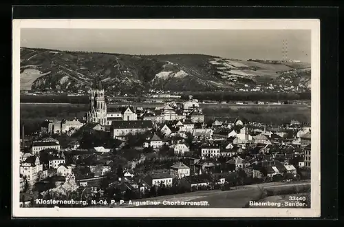 AK Klosterneuburg, Totalansicht vor Bergpanorama