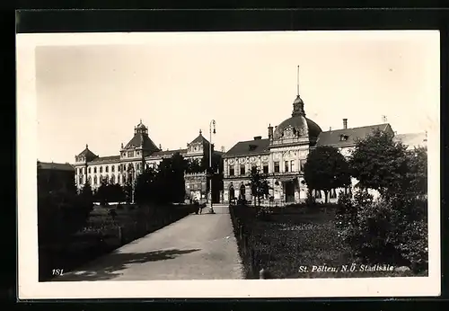 AK St. Pölten, Stadtsäle mit Zugangsweg