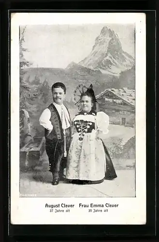 AK August und Emma Clever in Tracht, Liliputaner