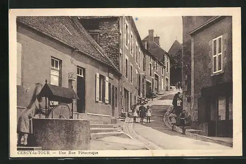 AK Cercy-la-Tour, Une Rue Pittoresque