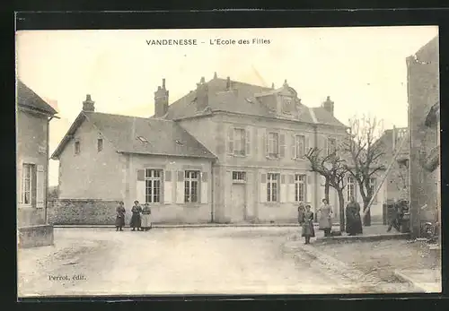 AK Vandenesse, L`Ecole des Filles