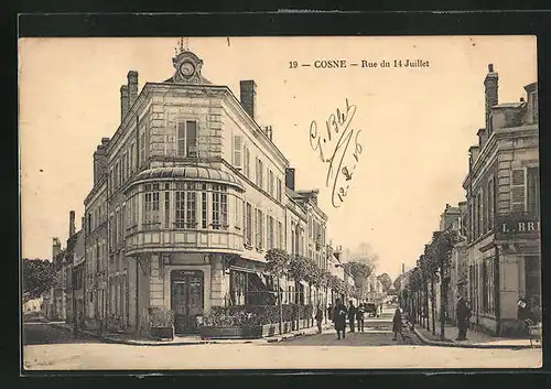 AK Cosne-sur-Loire, Rue du 14 Juillet