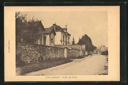 AK Ciry-le-Noble, La Rue des Ecoles