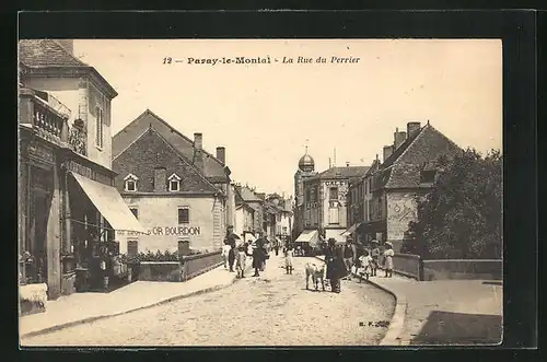 AK Paray-le-Monial, La Rue du Perrier, Strassenpartie
