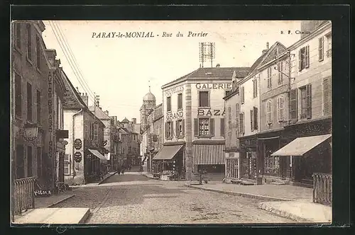 AK Paray-le-Monial, Rue du Perrier, Strassenpartie