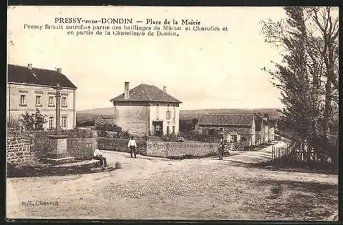 AK Pressy-sous-Dondin, Place de la Mairie