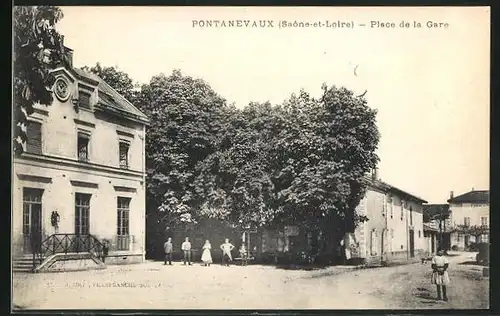AK Pontanevaux, Place de la Gare