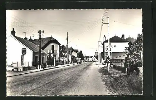 AK Saint-Germain-du-Bois, Route de la Gare, Strassenpartie