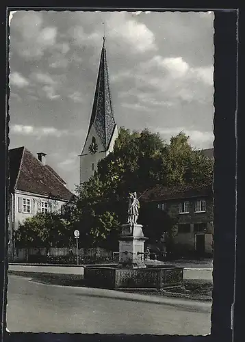 AK Donzdorf /Württemberg, Brunnen an der Kirche