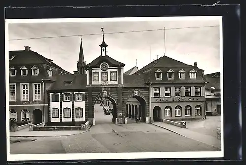 AK Emmendingen, Goetheplatz mit Stadttor