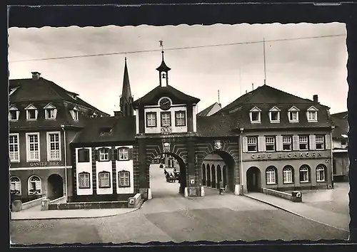 AK Emmendingen, Goetheplatz mit Stadttor
