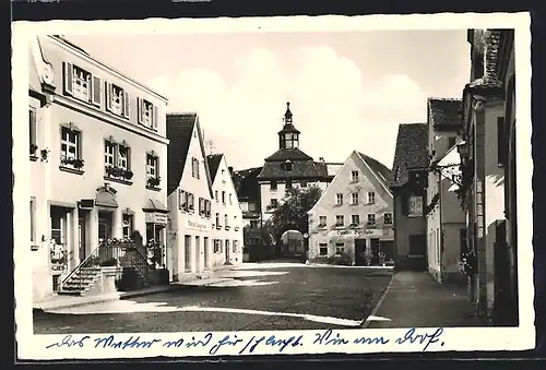 AK Wassertrüdingen, Marktplatz mit Blick zum Stadttor