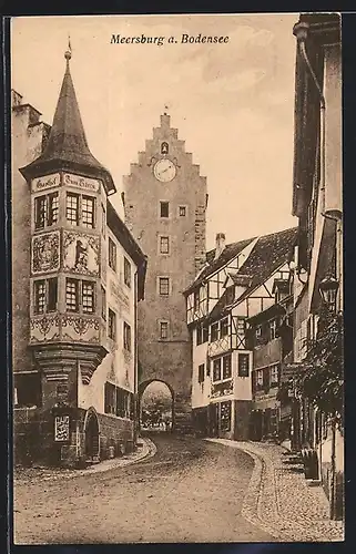 AK Meersburg am Bodensee, Gasthof zum Bären, Strassenpartie mit Tor
