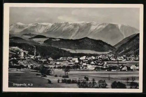 AK Gloggnitz, Ortsansicht mit Bergen aus der Vogelschau