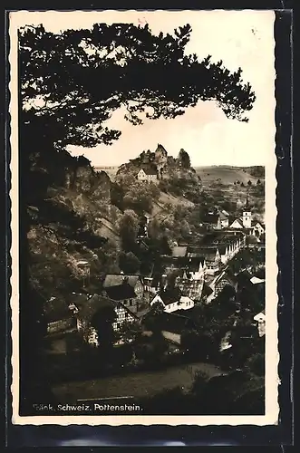 AK Pottenstein /Fränk. Schweiz, Ortsansicht mit Blick zur Burg