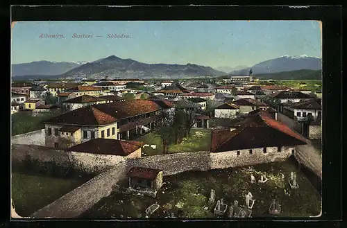 AK Scutari, Ortsansicht mit Blick auf Friedhof, Häuser und Berge
