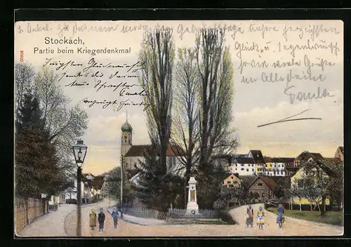 AK Stockach, Kinder am Kriegerdenkmal