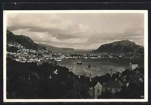 AK Bergen, Blick auf Stadt mit Hafen
