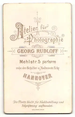 Fotografie Georg Rudloff, Hannover, Portrait Junge mit Spitzenkragen