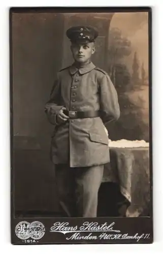 Fotografie Hans Kastel, Minden i / W., Portrait Soldat in Uniform mit Schirmmütze