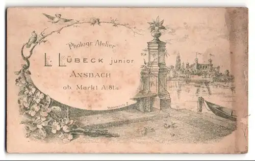 Fotografie L. Lübeck, Ansbach, Ansicht Ansbach, Bootsanleger mit Schloss im Hintergrund