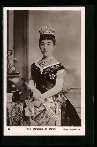 AK Kaiserin von Japan mit Krone und Fächer