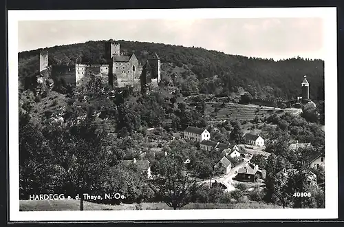 AK Hardegg a.d. Thaya, Ortsansicht mit Burg