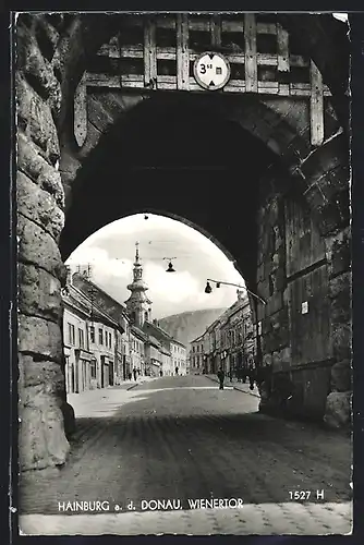 AK Hainburg a.d. Donau, Blick durchs Wienertor