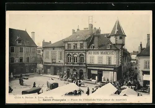 AK St-Pourcain, Place de l`Hotel-de-Ville, Jour de Marche