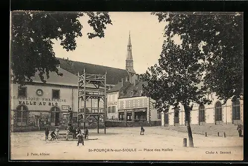 AK St-Pourcain-sur-Sioule, Place des Halles, Halle au Ble, L`Eglise
