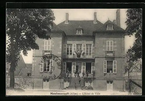 AK Montmarault, L`Hotel de Ville