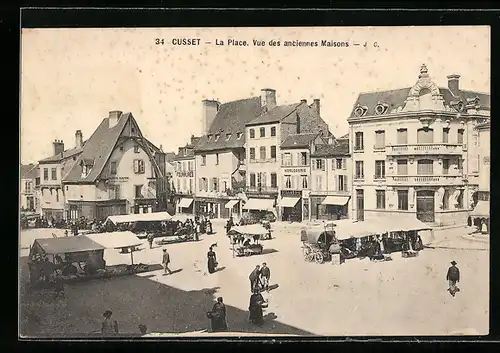 AK Cusset, La Place, Vue des anciennes Maisons