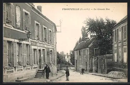 AK Frouville, La Grande Rue