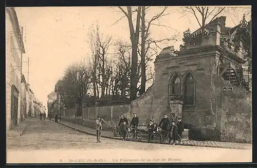 AK Saint-Leu, La Fontaine de la rue de Boissy