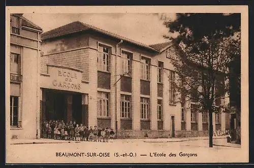 AK Beaumont-sur-Oise, L'Ecole des Garcons
