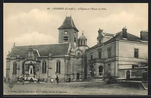 AK Marines, L`Eglise et l`Hotel de Ville