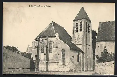 AK Ezanville, L`Eglise von der Strasse aus