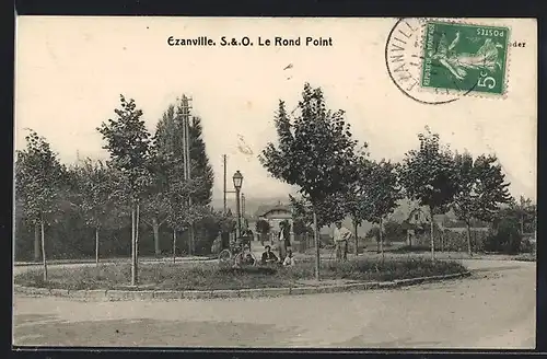 AK Ezanville, Le Rond Point