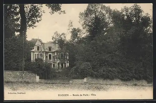 AK Ecouen, Route de Paris, Villa